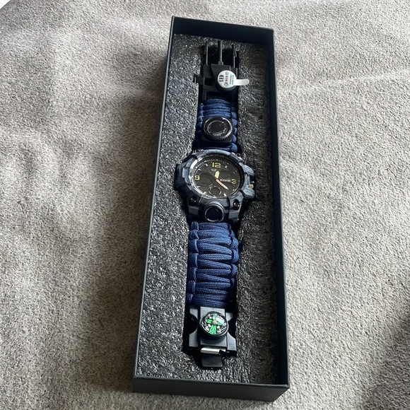 - 23-in-1 Survival Military Digital Watch, Mens Tactical Multi-Functional … NEW - Picture 12 of 12